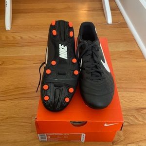 Tiempo Natural IV FG NIKE Cleats